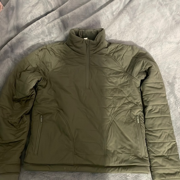 New Lululemon puffer size 4 - Picture 1 of 1